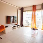 Apartment Modern Two Bedroom With Two Bathrooms, Just Behind The Carlton Cannes
