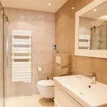 Modern Two Bedroom With Two Bathrooms, Just Behind The Carlton Cannes
