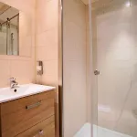Modern Two Bedroom With Two Bathrooms, Just Behind The Carlton *