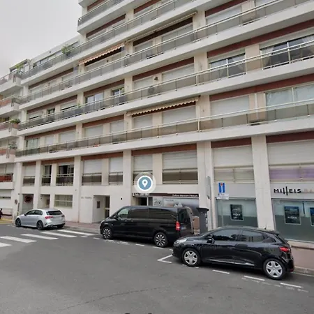Modern Two Bedroom With Two Bathrooms, Just Behind The Carlton *